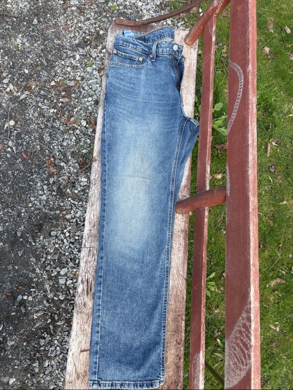 Levi's Men's Straight Blue Denim Jeans with Leather Patch